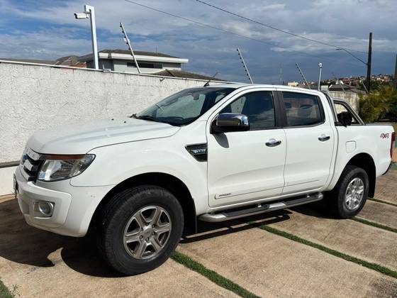 FORD RANGER 3.2 XLT 4X4 CD 20V DIESEL 4P AUTOMÁTICO FORD RANGER 3.2 XLT 4X4 CD 20V DIESEL 4P AUTOMÁTICO